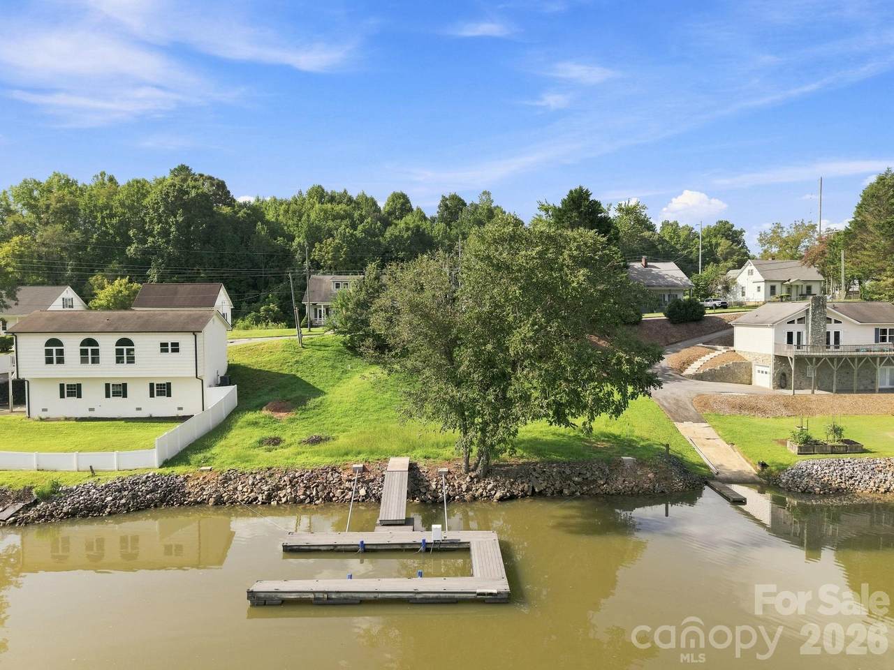 207 Catawba Avenue - Photo 1