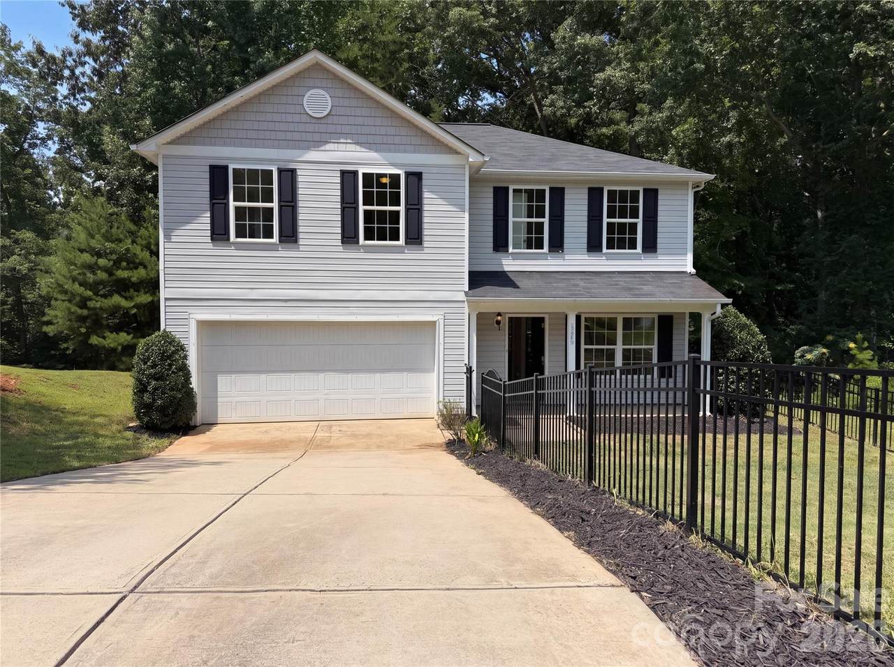 1708 Millwood Road - Photo 1