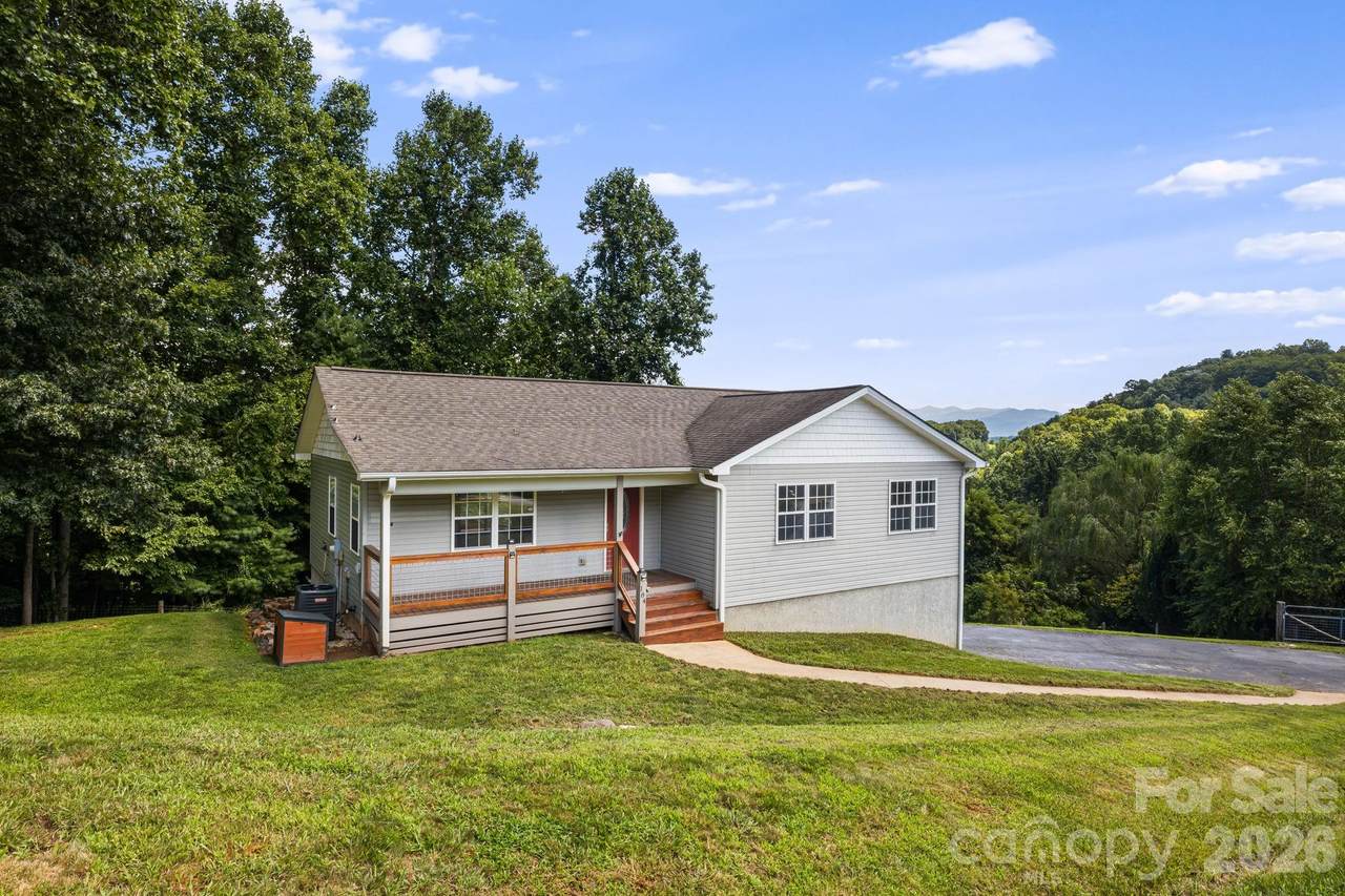 184 Scarlett Ridge Drive - Photo 1