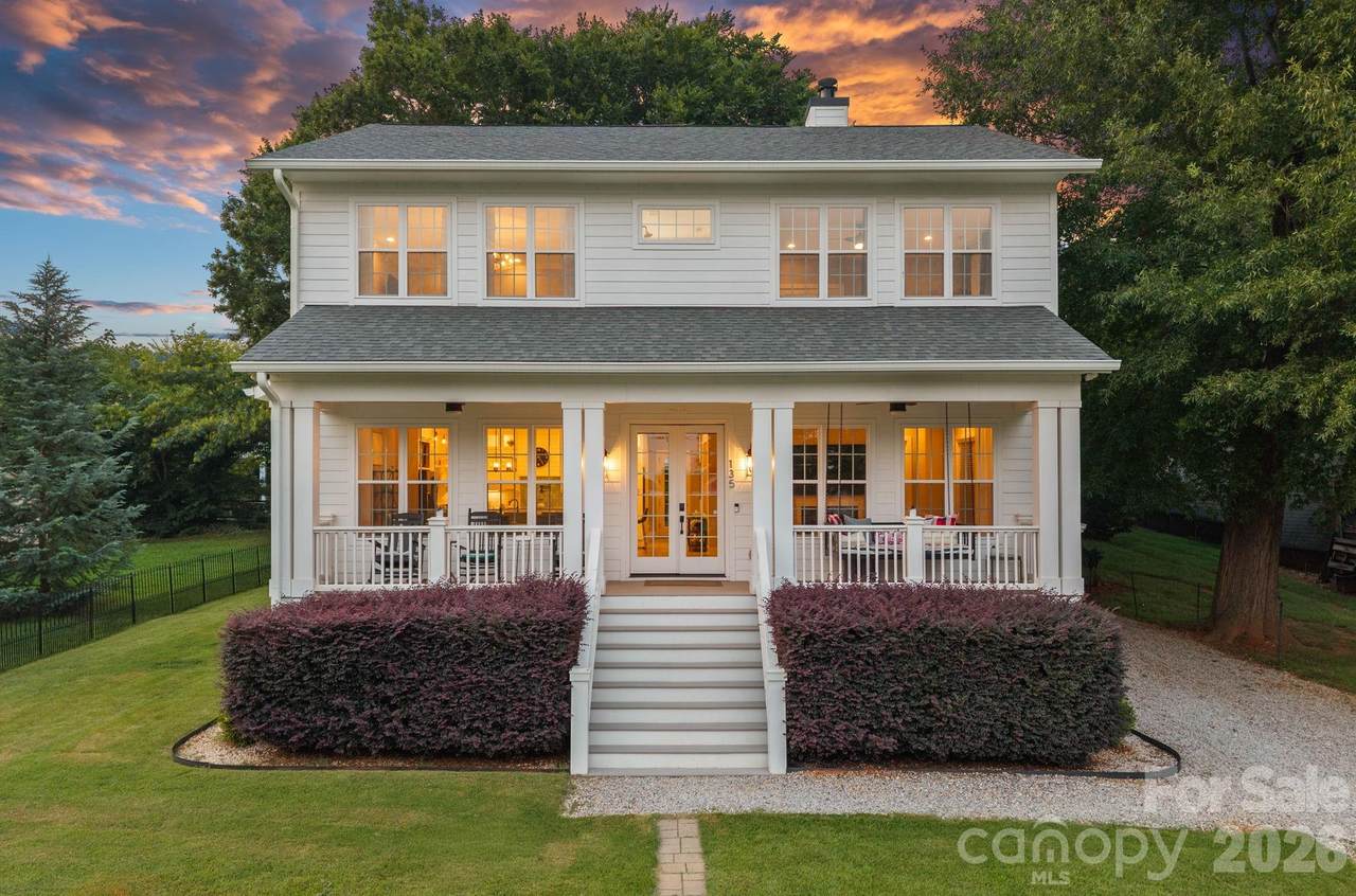 135 Surfside Lane - Photo 1