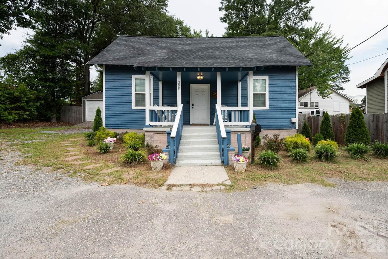 1208 Phillips Court - Photo 1