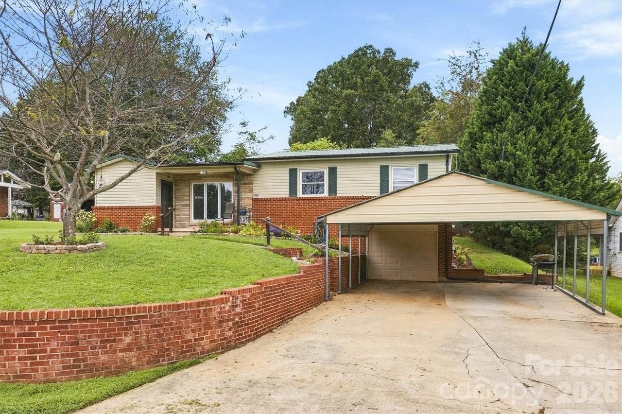 316 Hibriten Drive - Photo 1