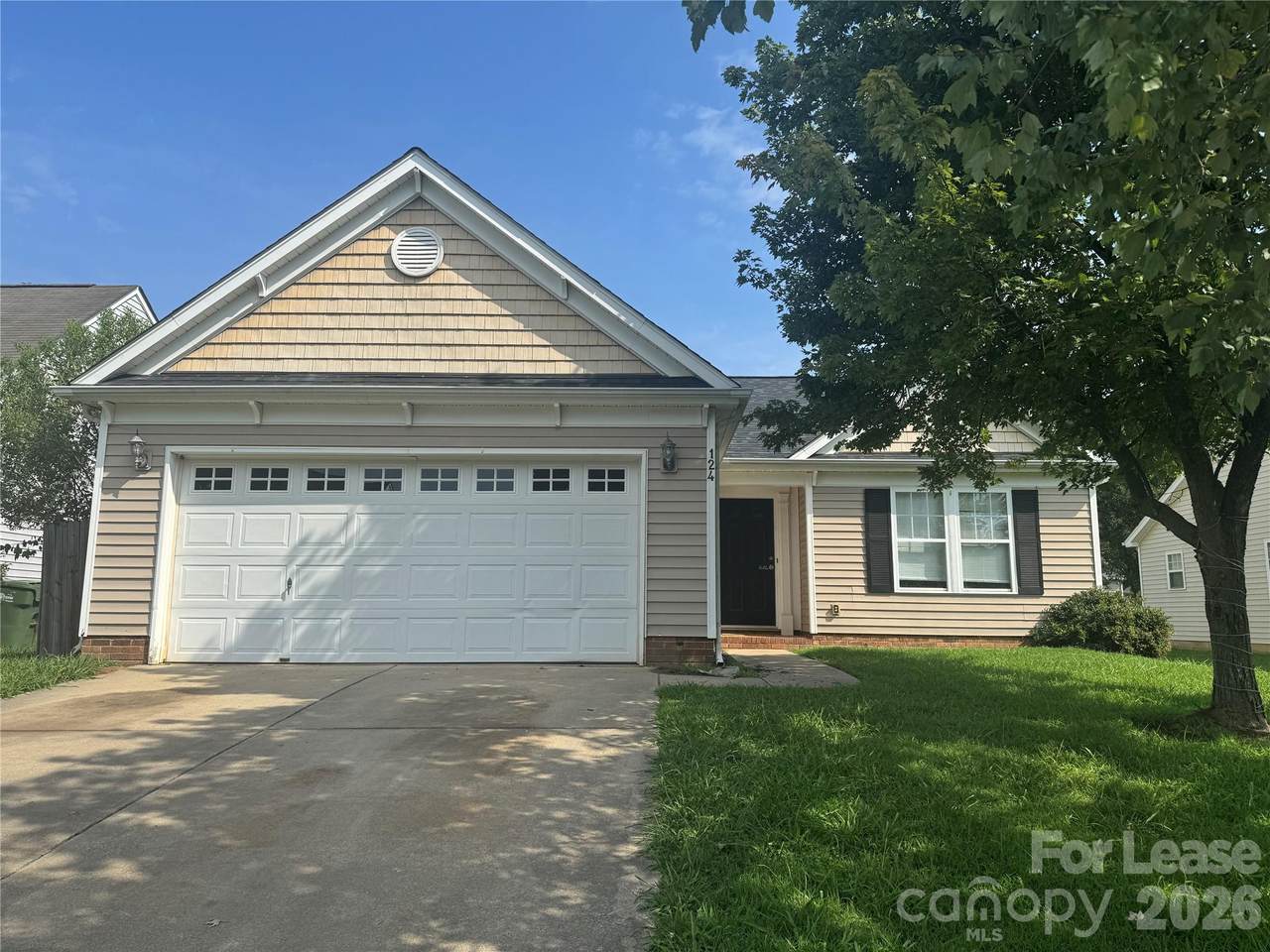 124 Crestwood Drive - Photo 1