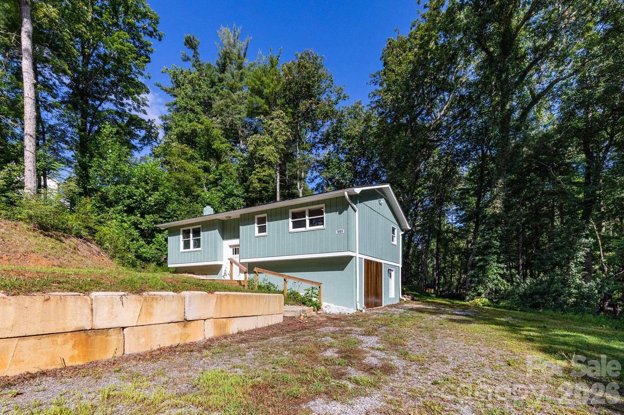 1009 Sharon Ridge Road - Photo 1