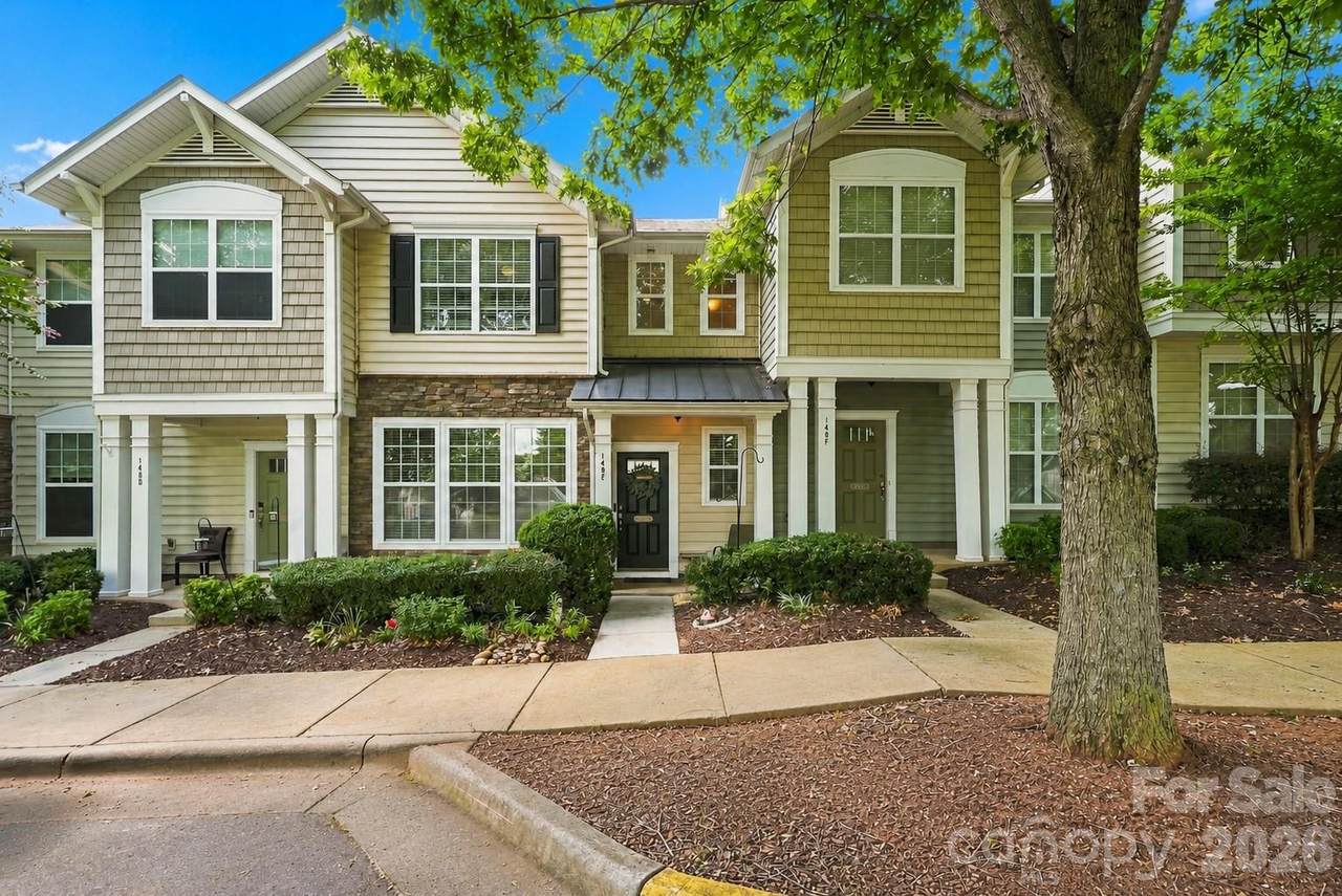 149 Leyton Loop - Photo 1