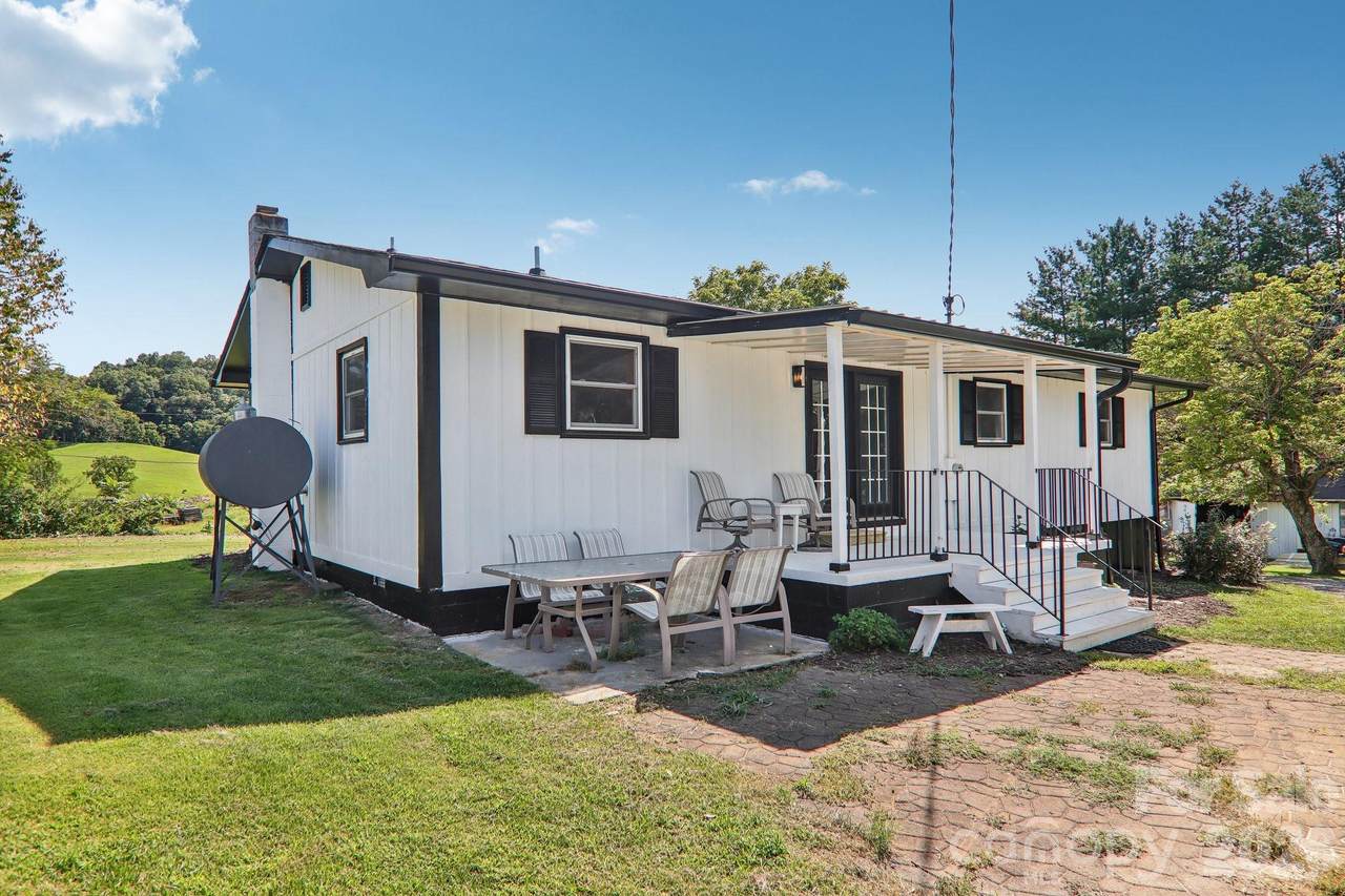 120 Sonoma Road - Photo 1