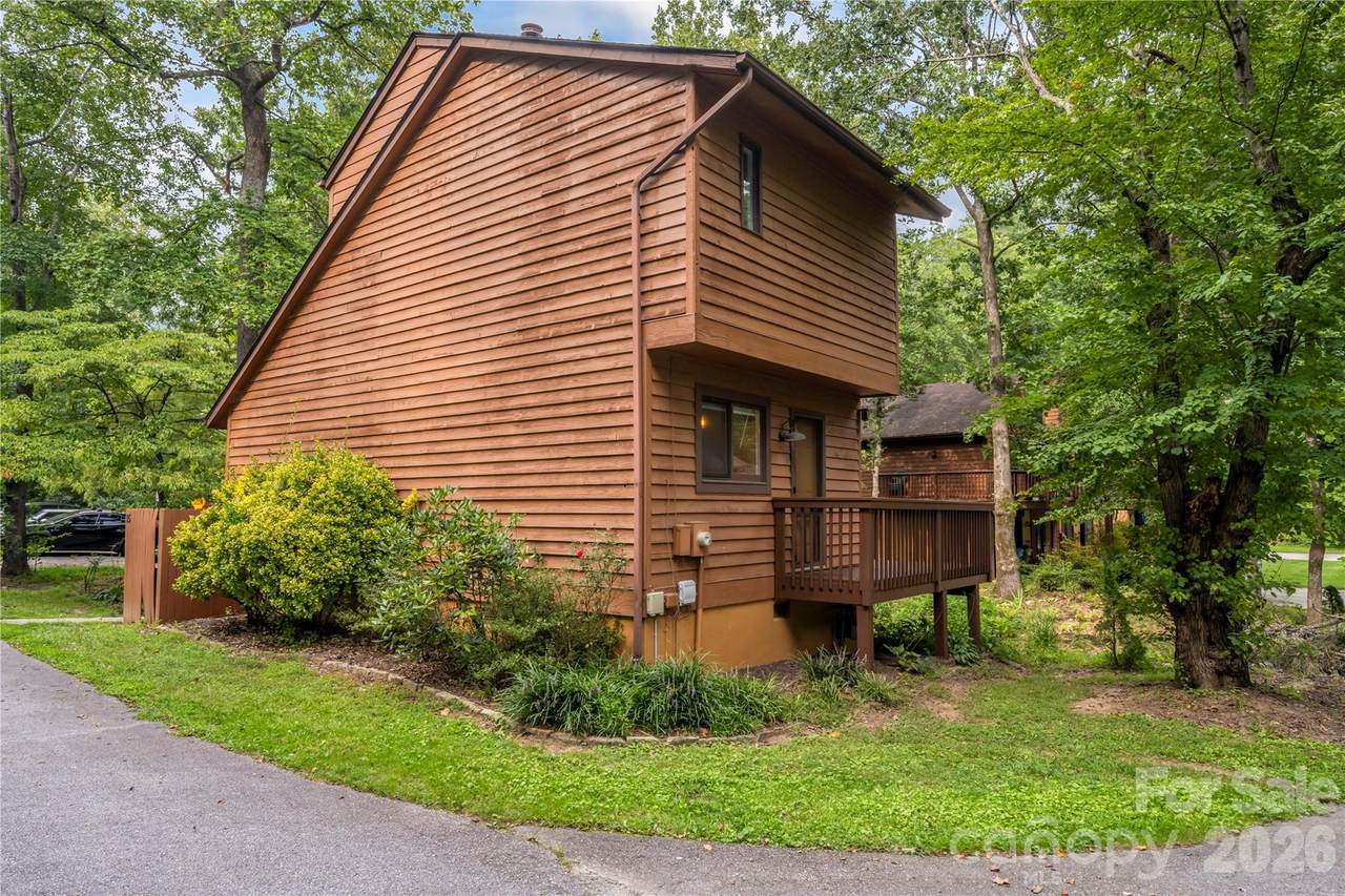 15 Garden Court - Photo 1