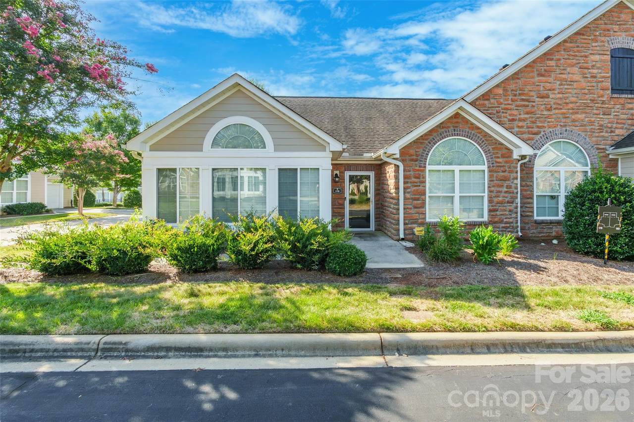 179 Lone Oak Circle - Photo 1