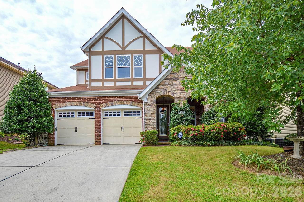 2542 Mountain Laurel Avenue - Photo 1