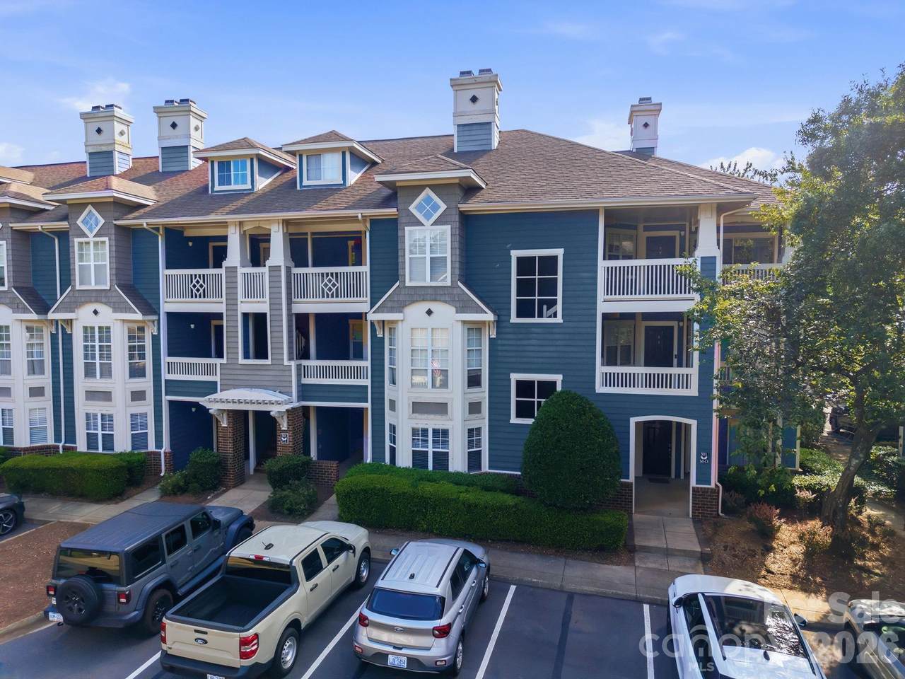 501 Olmsted Park Place - Photo 1
