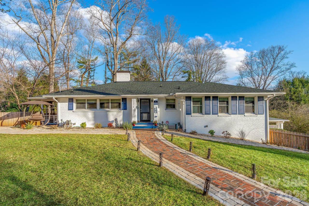 2 Bevlyn Drive - Photo 1