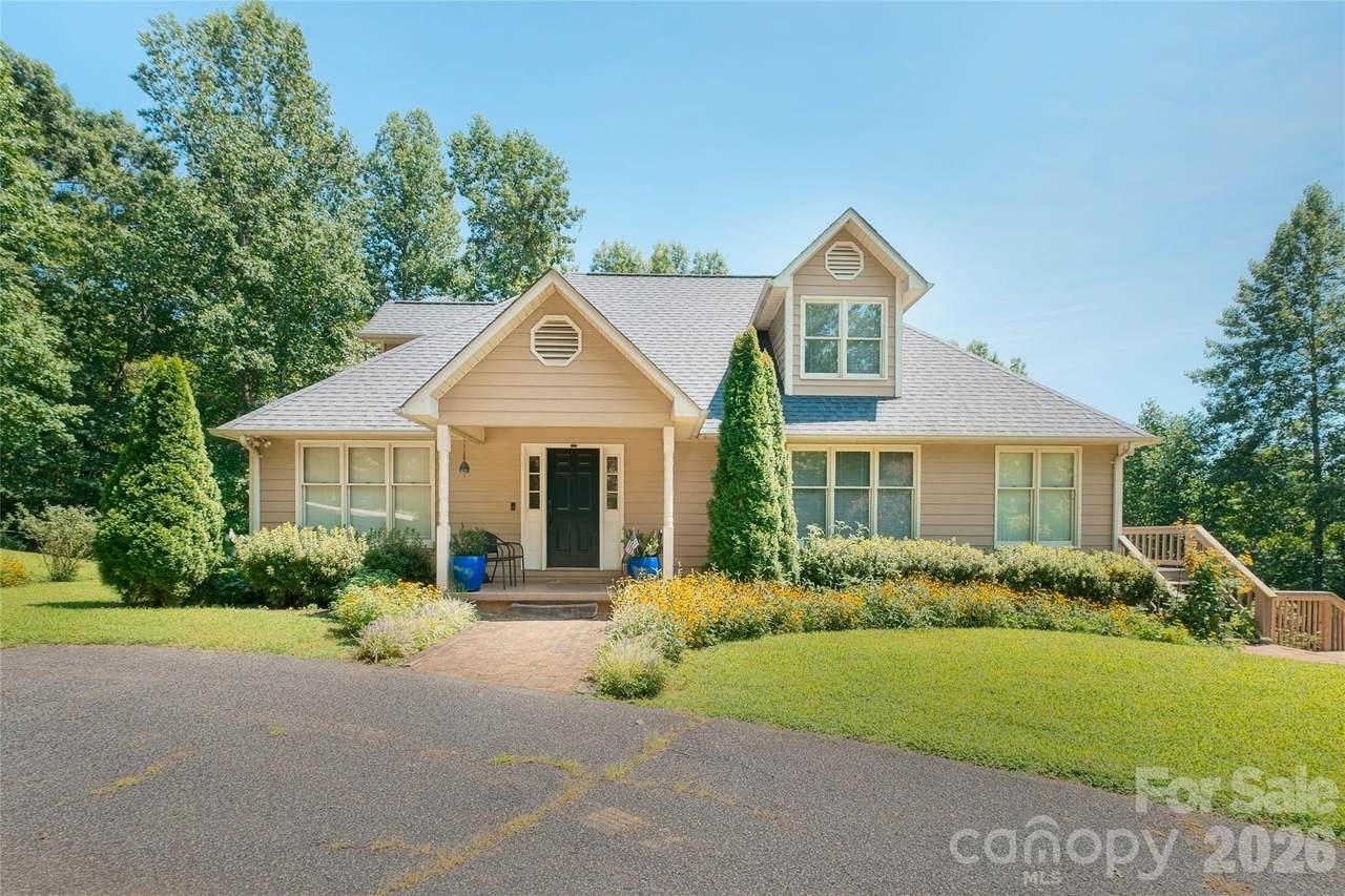 266 Cedarbrook Lane - Photo 1