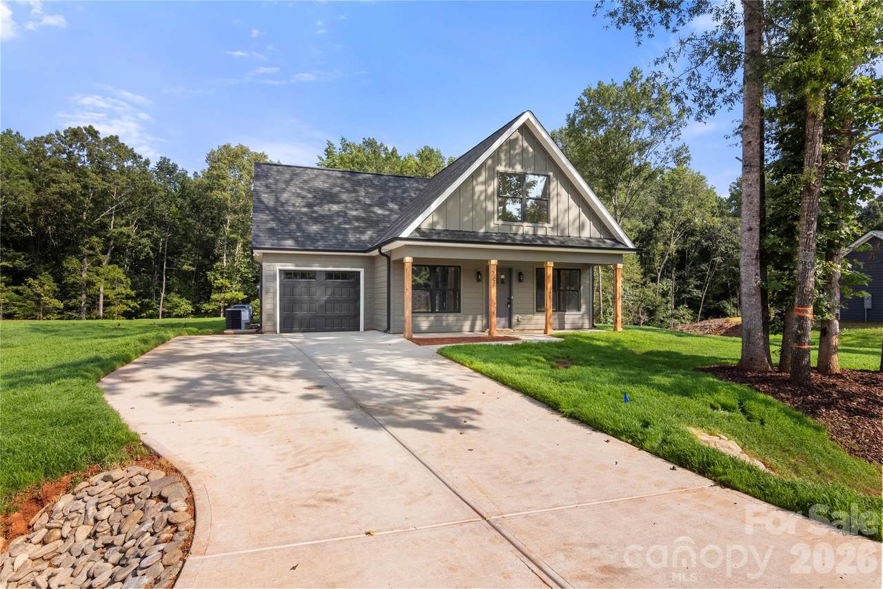 137 Mccorkle Street - Photo 1