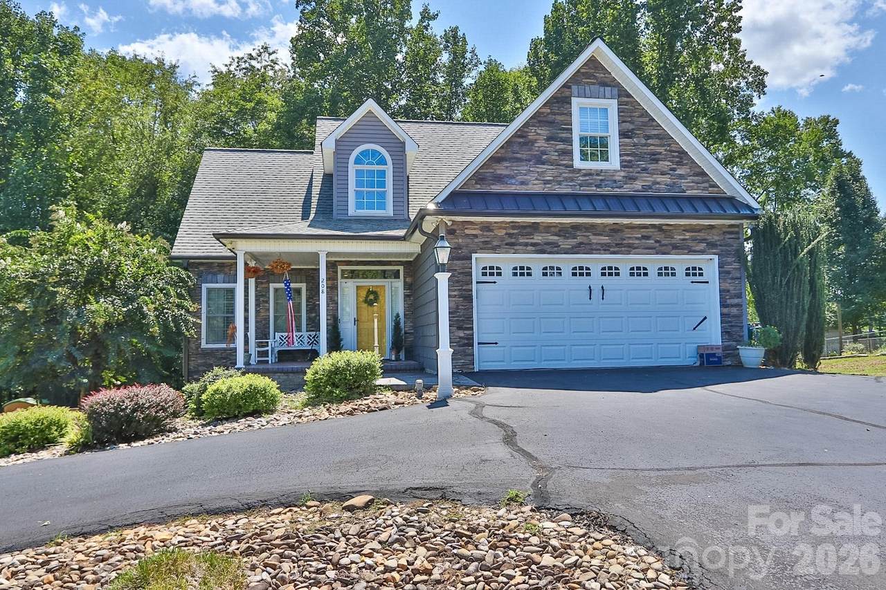208 Triplett Street - Photo 1