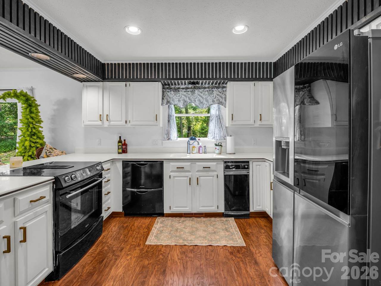 213 Raintree Drive - Photo 1