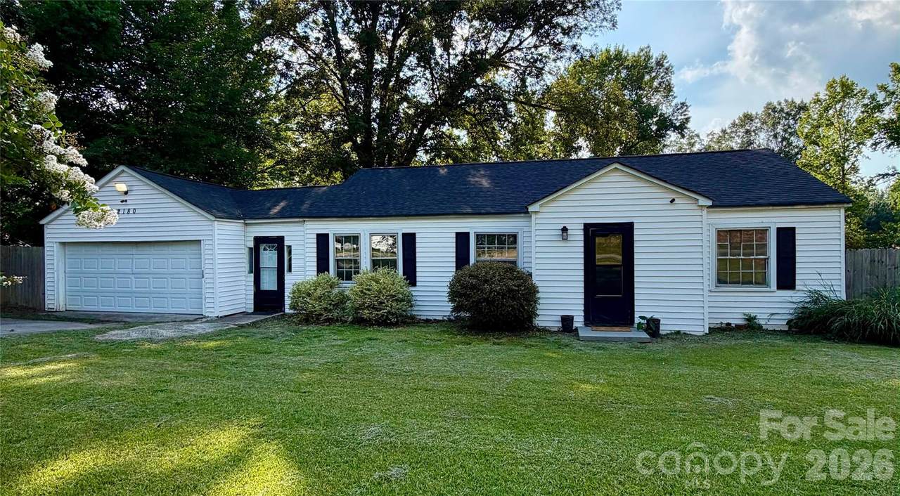 2180 Lynwood Drive - Photo 1