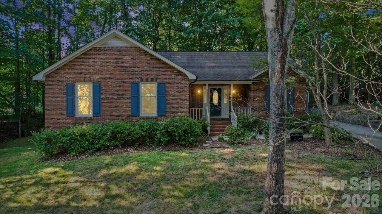 821 Deer Path Place - Photo 1
