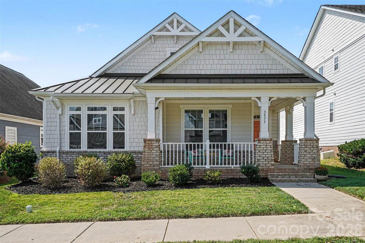 3577 County Down Avenue - Photo 1