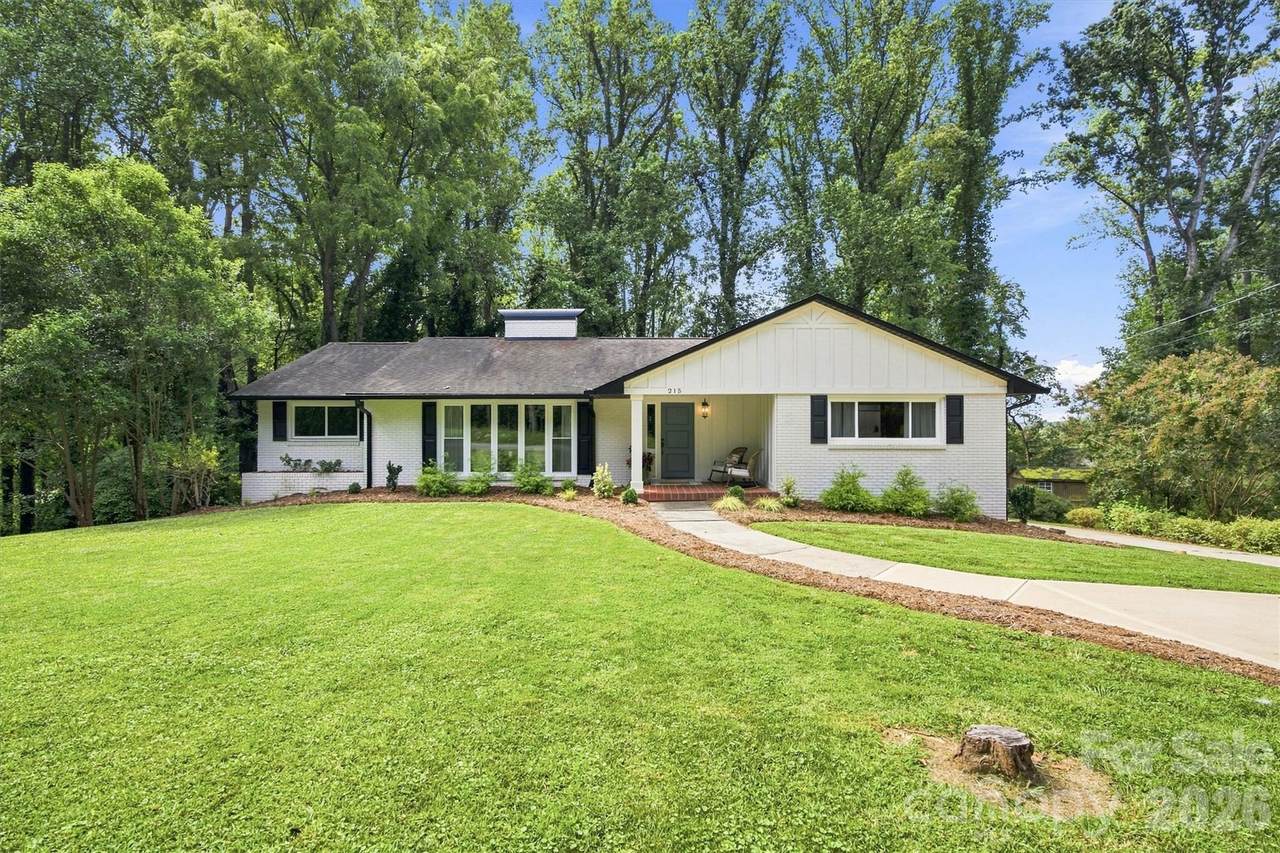 215 Pinehurst Lane - Photo 1