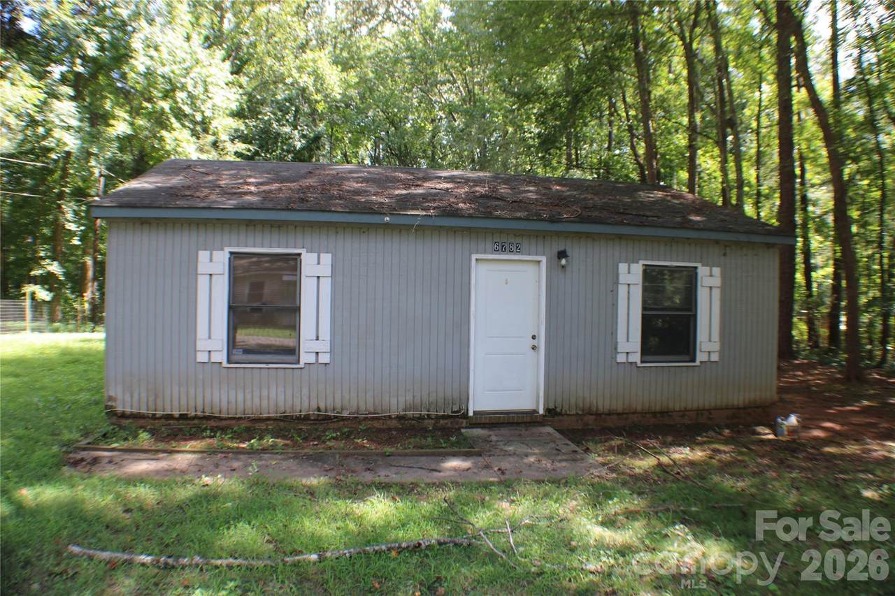 6782 Glover Lane - Photo 1