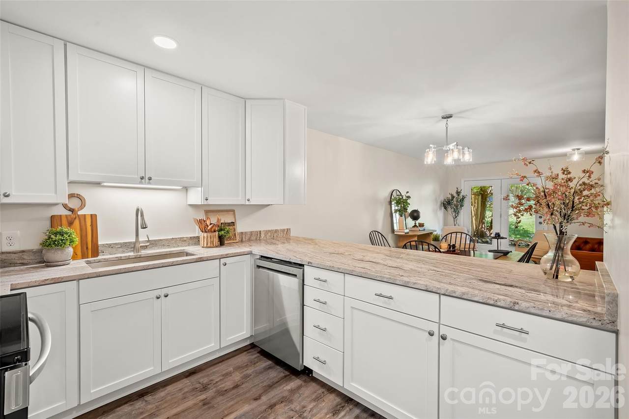 131 Colony Drive - Photo 1