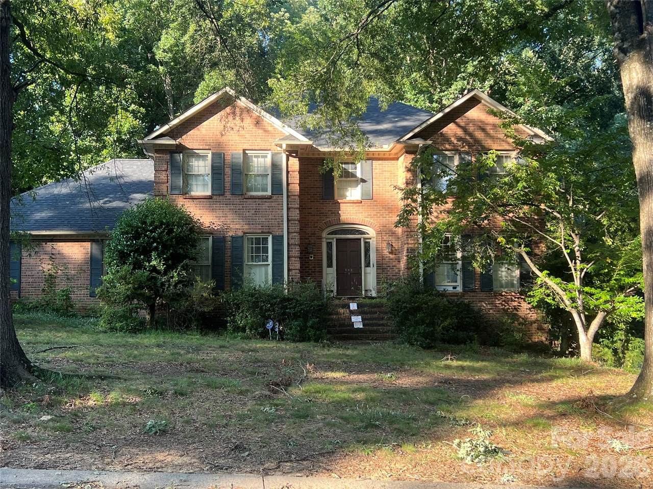 2736 Wamath Drive - Photo 1