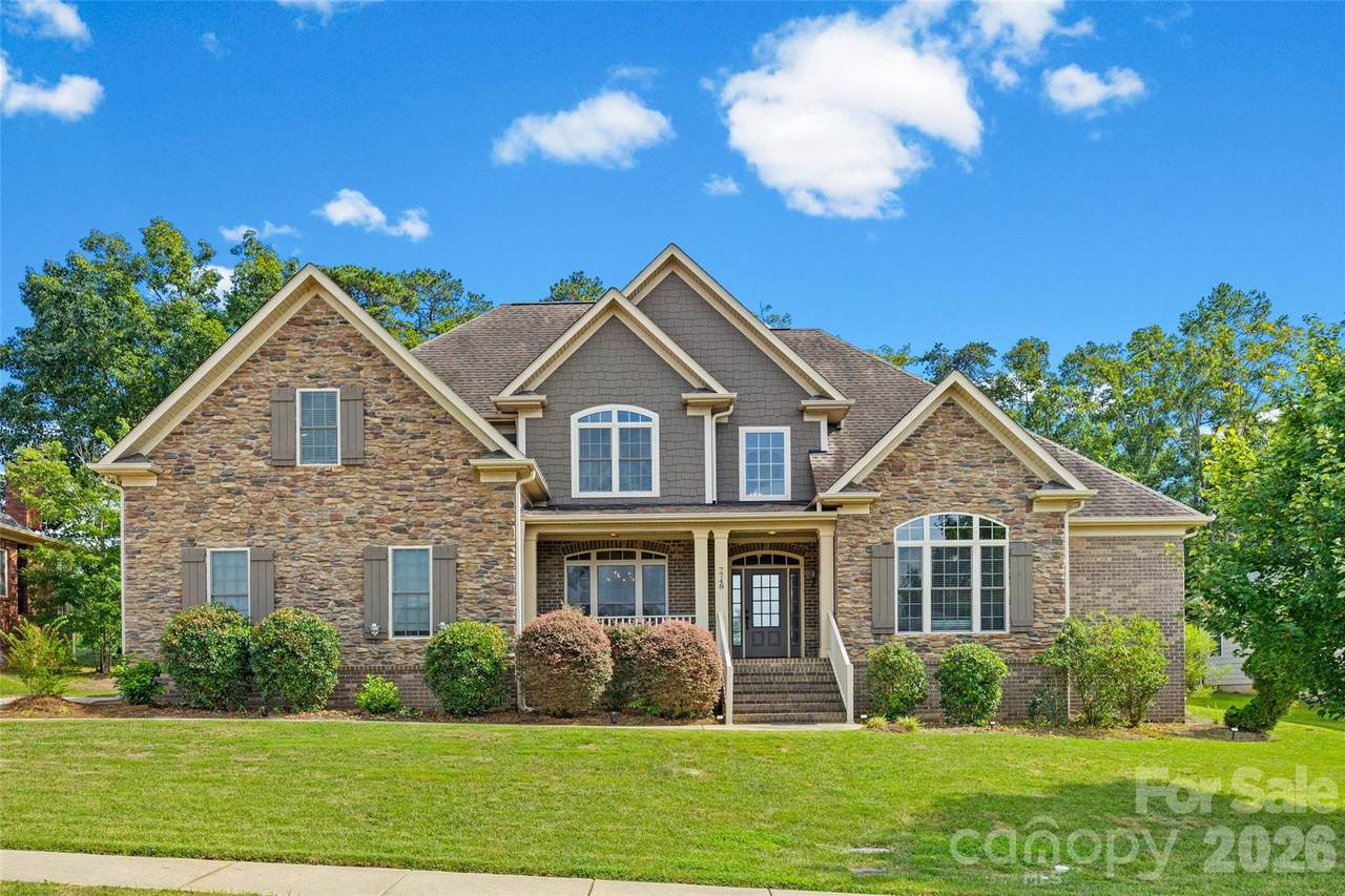 7748 Village Parkway - Photo 1
