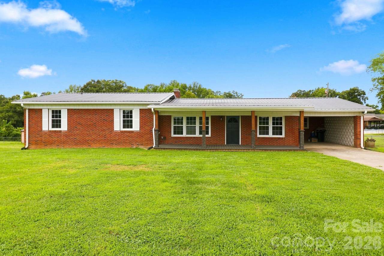 1664 Chase High Road - Photo 1