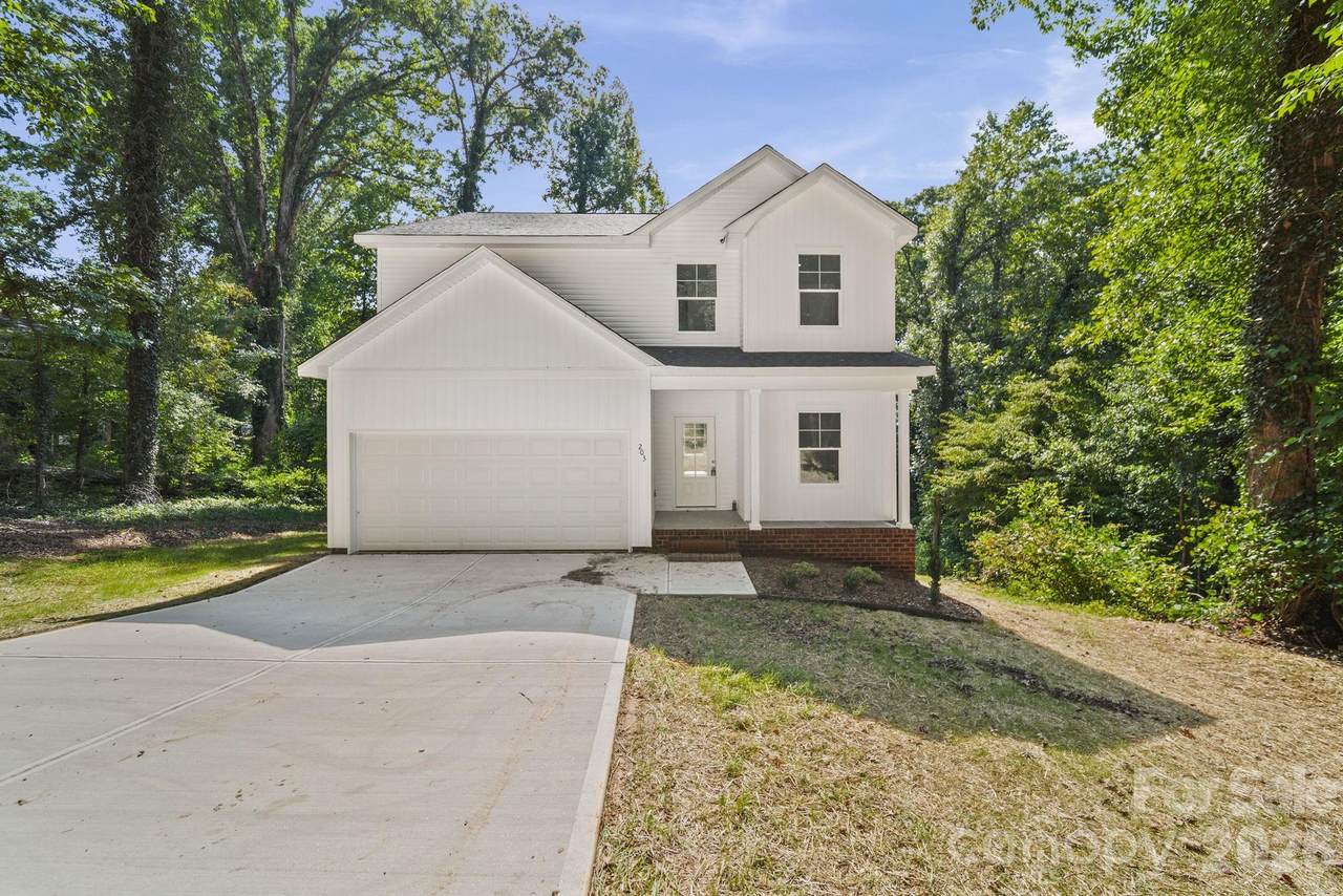 203 Hermitage Court - Photo 1