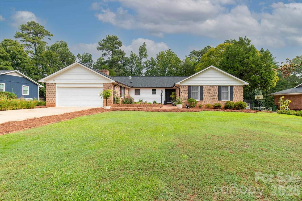 1296 Craig Avenue - Photo 1