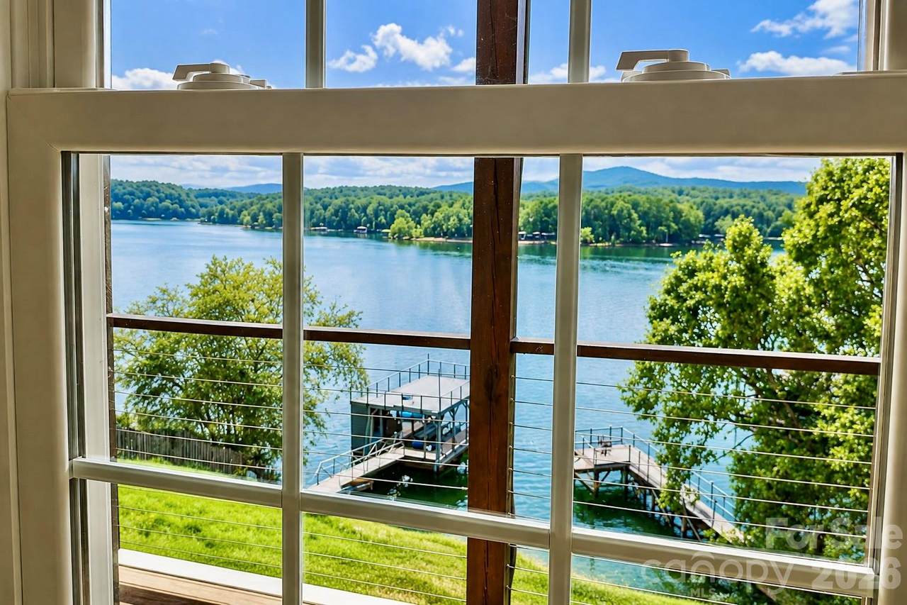501 Lake Club Drive - Photo 1