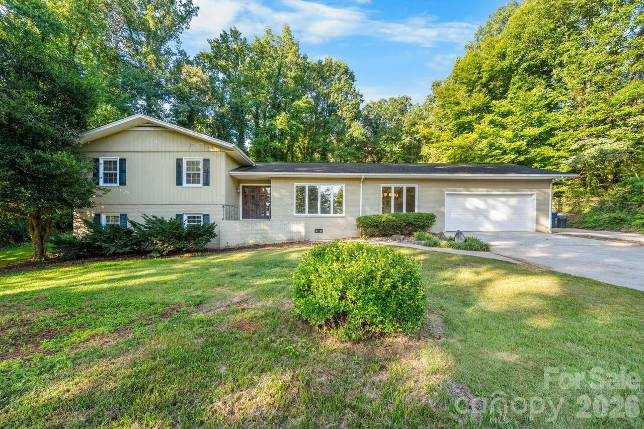 2015 12th Street Drive - Photo 1