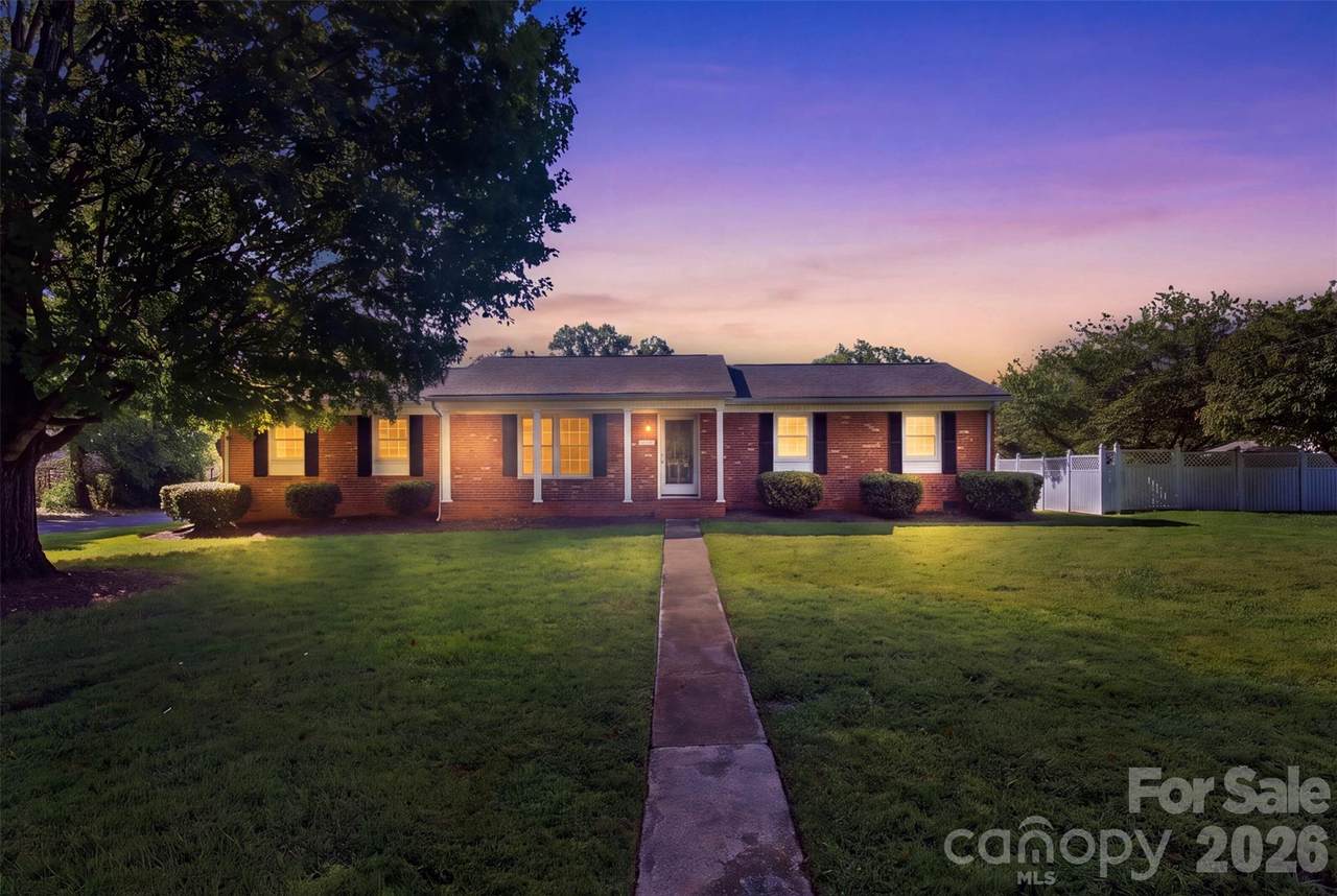 2311 Shaw Avenue - Photo 1
