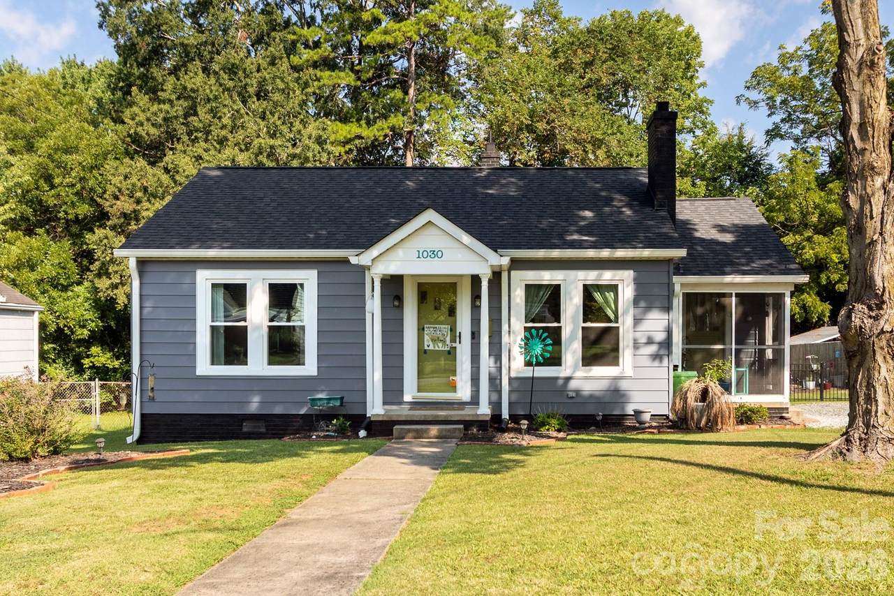 1030 Jackson Street - Photo 1