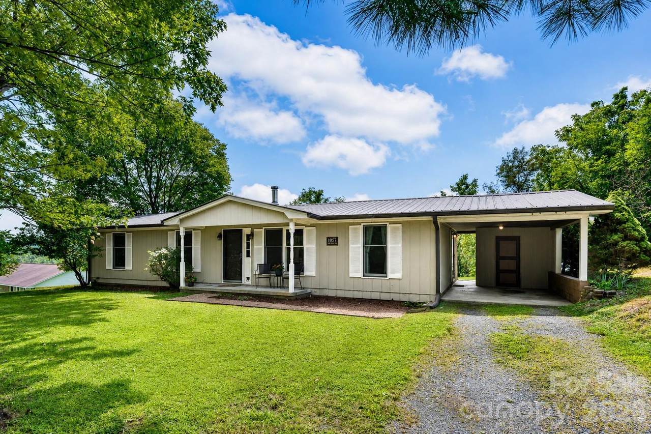 1057 Skyway Drive - Photo 1