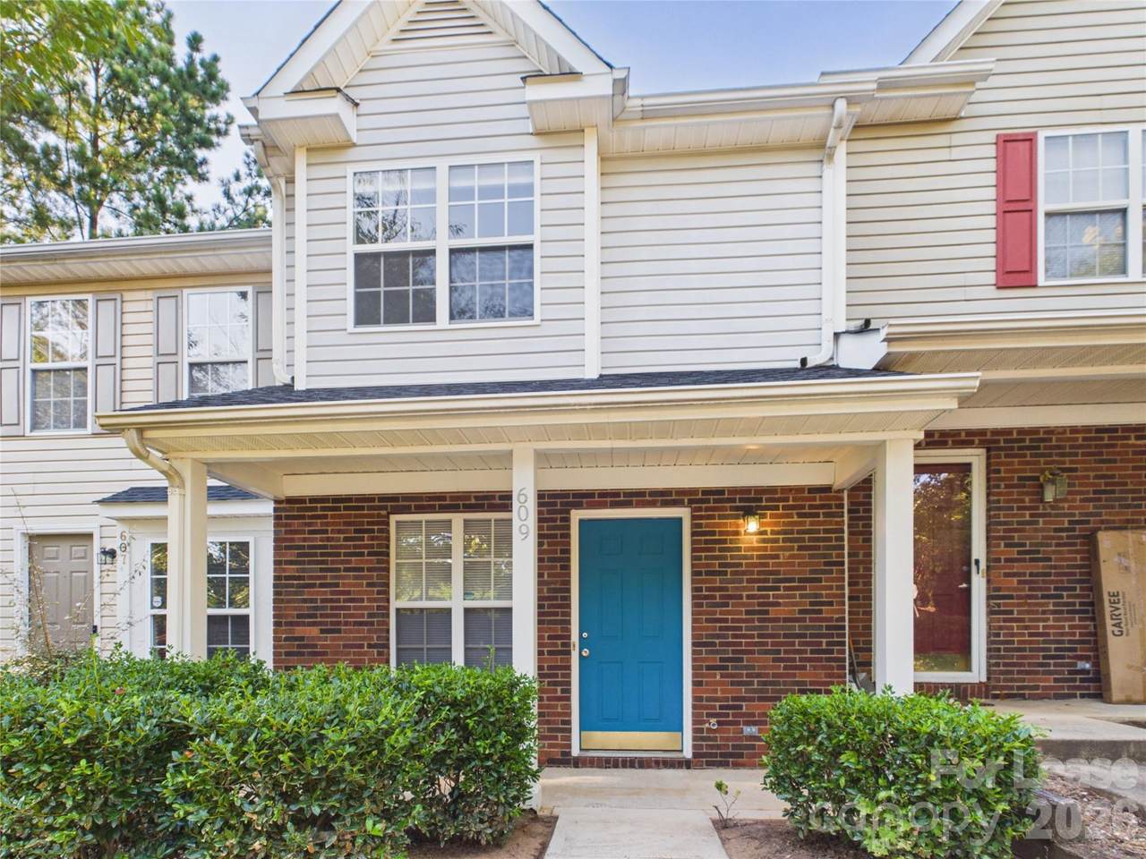 609 Mountainwater Drive - Photo 1