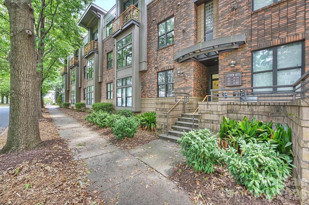 694 Davidson Street - Photo 1