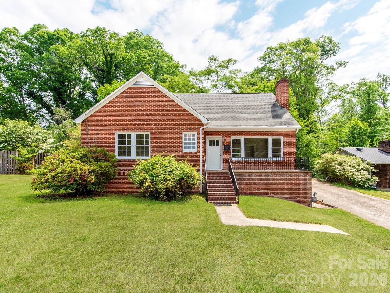113 Falls Street - Photo 1