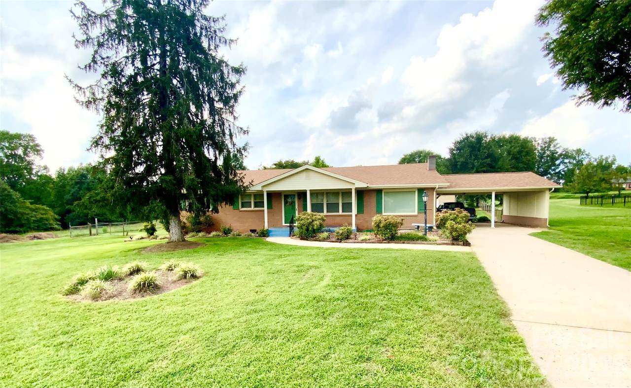 1749 Oak Grove Church Road - Photo 1