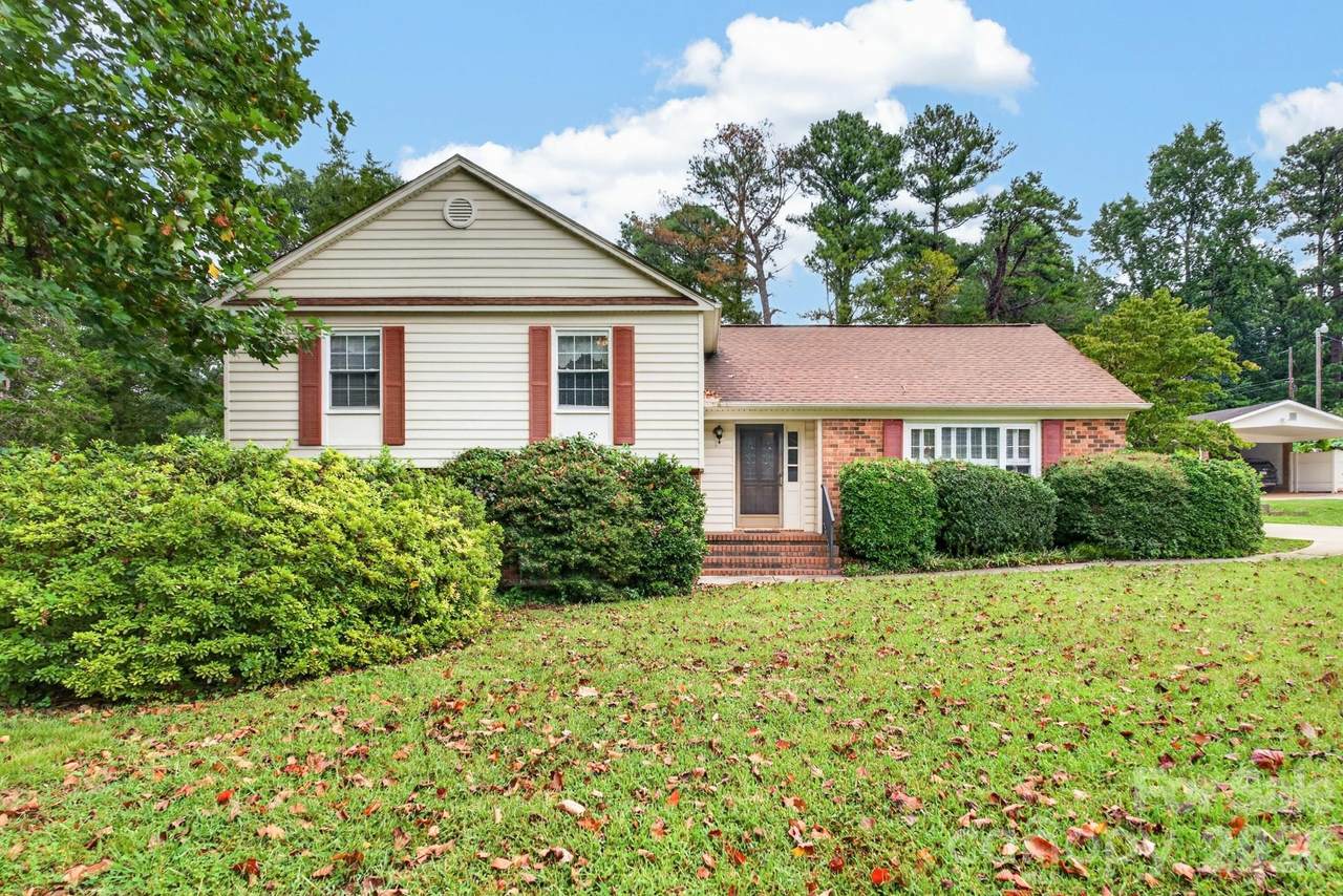 2124 Poinsett Drive - Photo 1