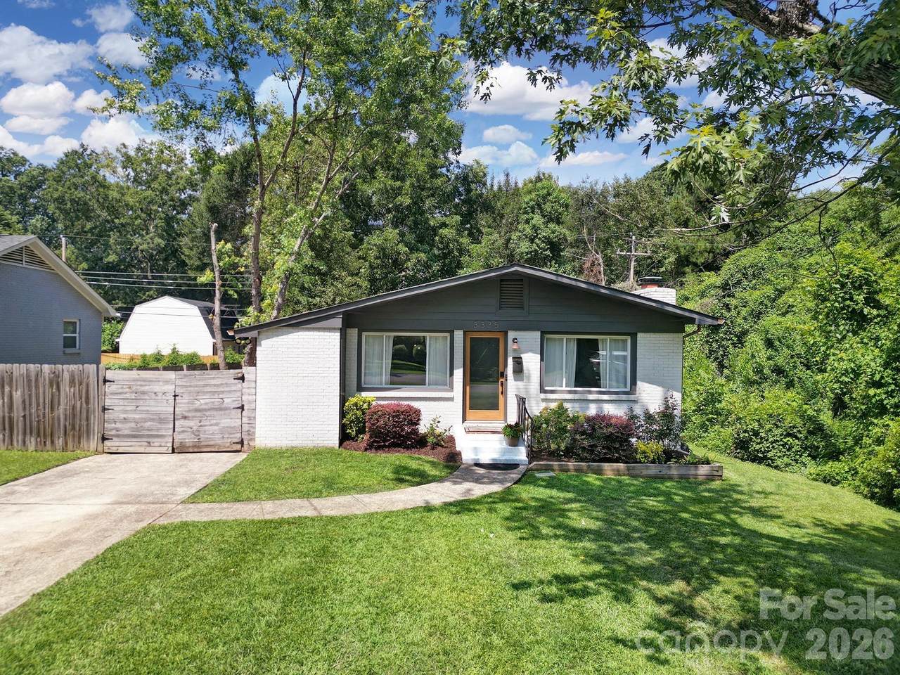 3335 Dunaire Drive - Photo 1