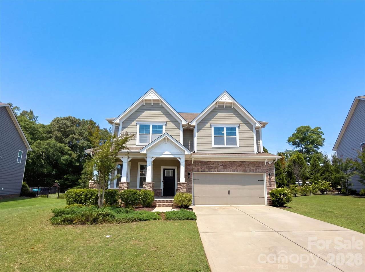 5013 Shadowbrook Road - Photo 1