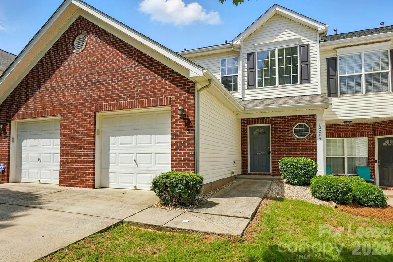 12244 Stratfield Place Circle - Photo 1