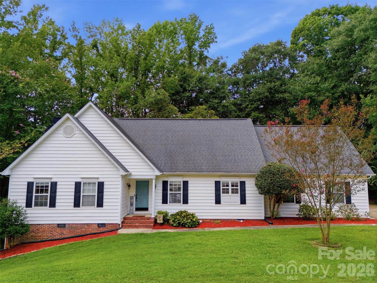 4203 Patriots Way - Photo 1