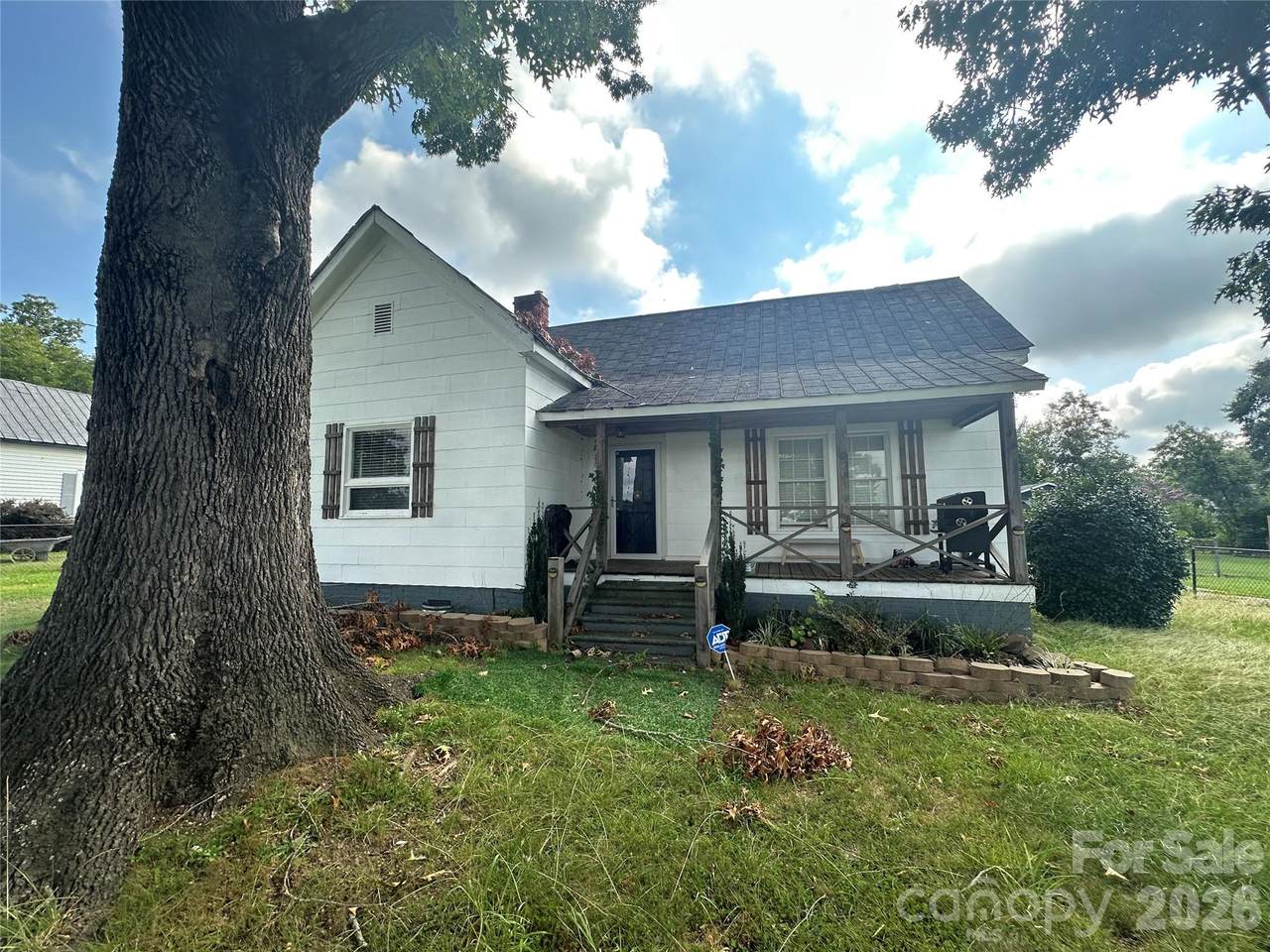 609 Front Street - Photo 1