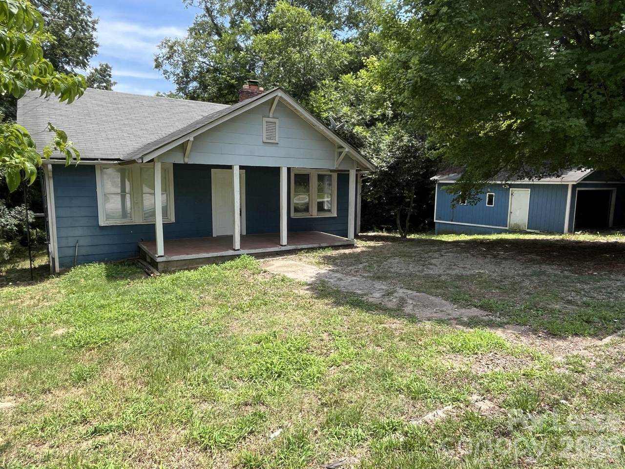 975 Old Charlotte Road - Photo 1
