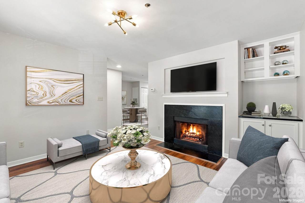 525 Olmsted Park Place - Photo 1