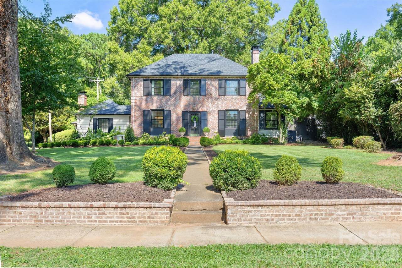 1838 Wendover Road - Photo 1