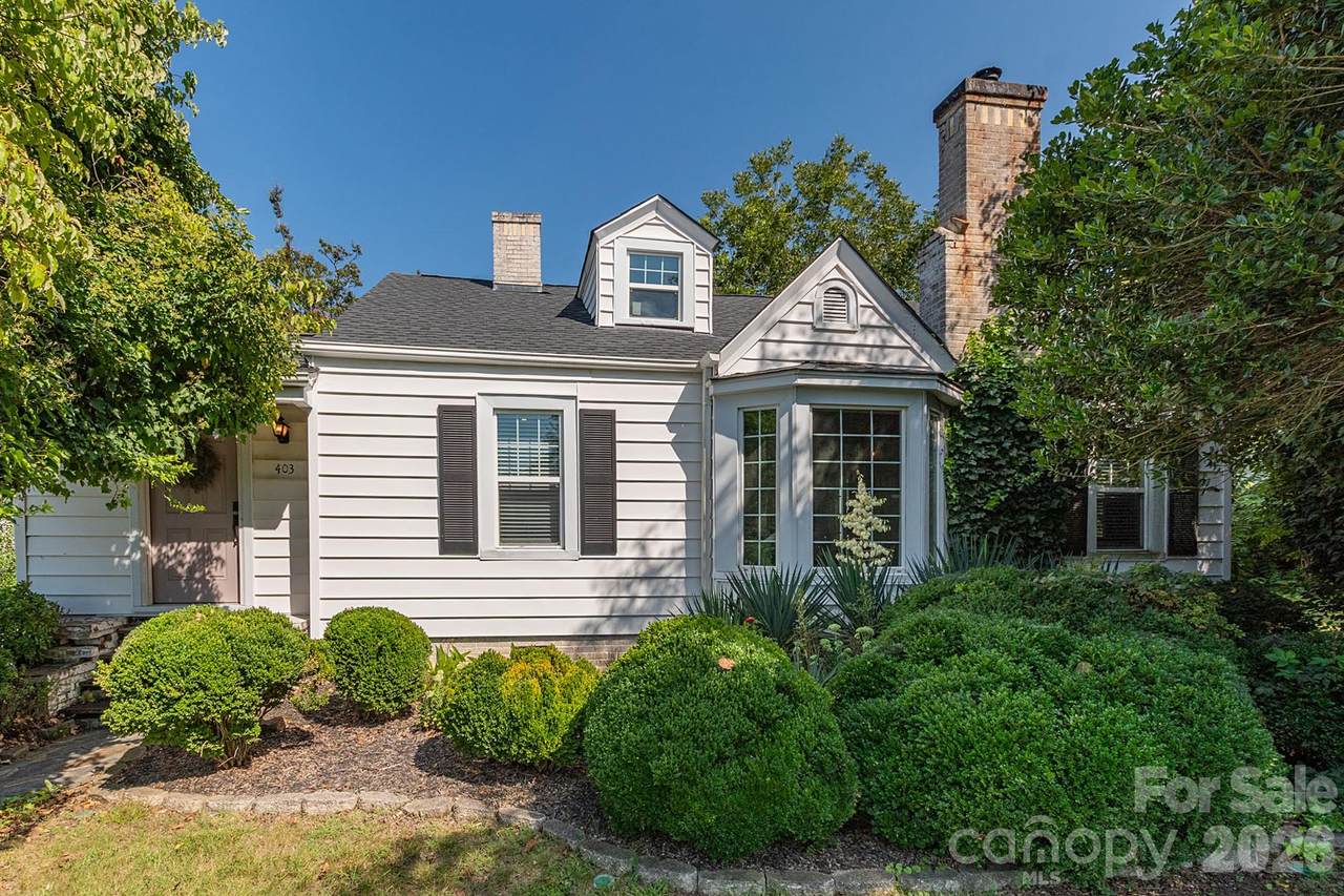 403 Fairview Drive - Photo 1