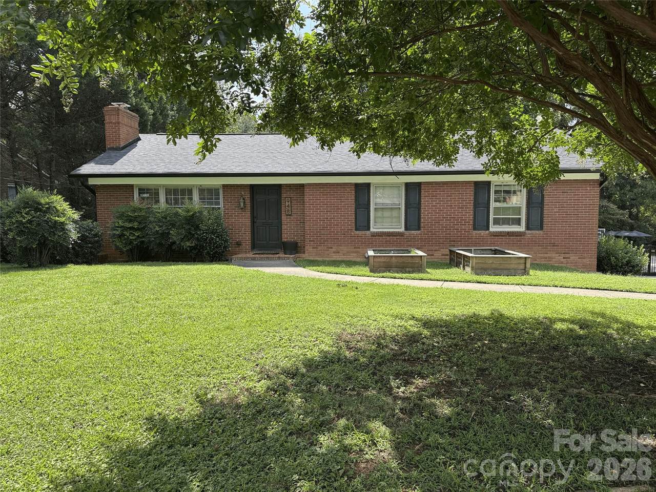 948 Heather Lane - Photo 1